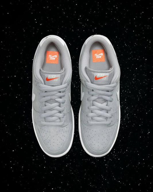 Grey wolf gum sb dunks