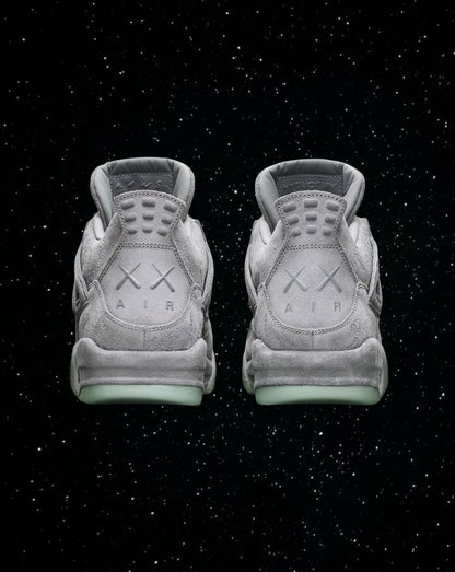 Jordan 4 kaws