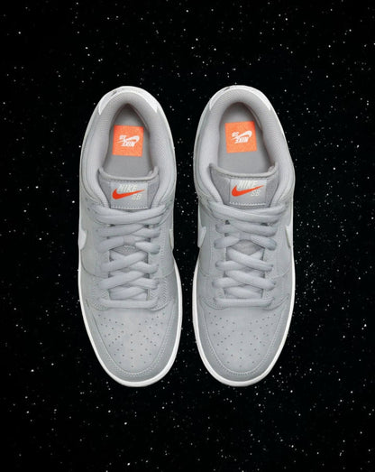 Grey wolf gum sb dunks